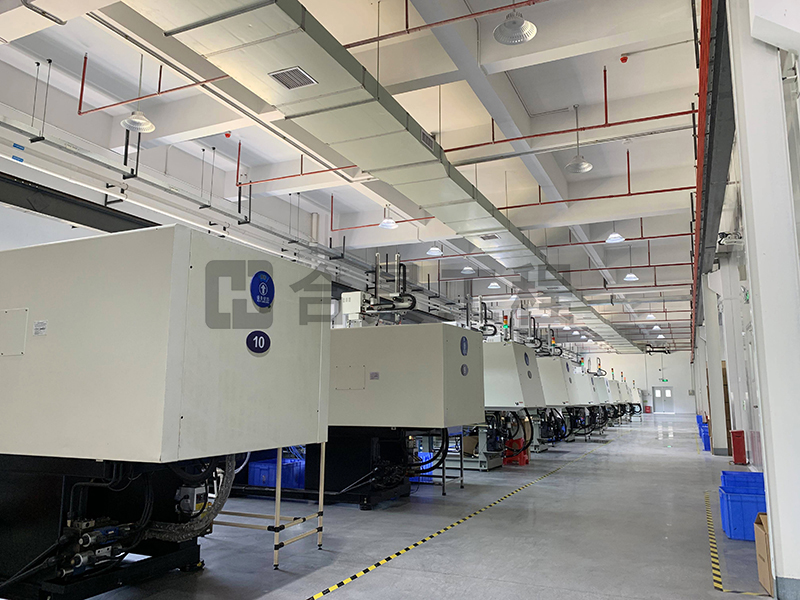 東莞盈灃科技有限公司工程緊鑼密鼓施工中，為迎接竣工全力奮戰(zhàn)！