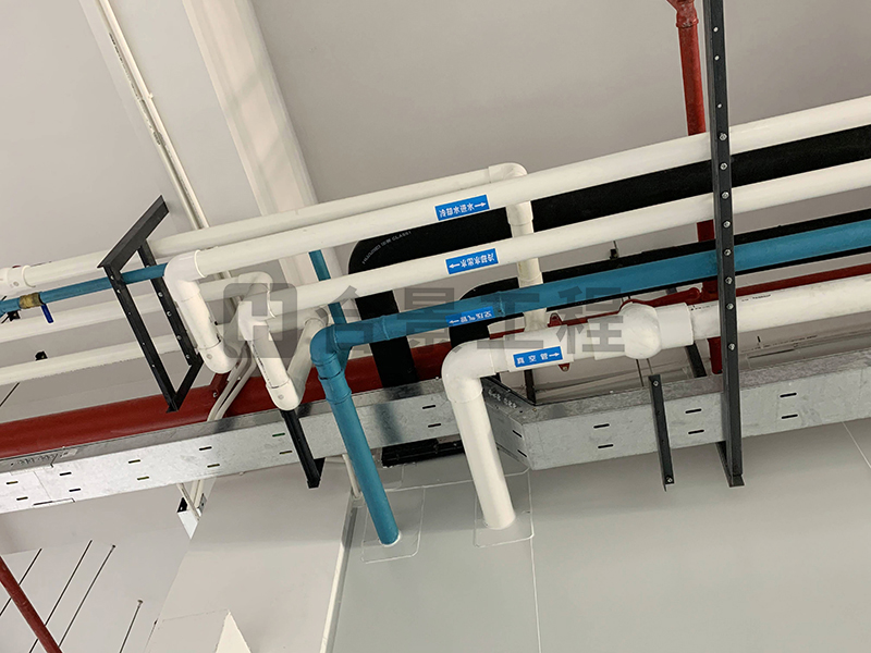 東莞盈灃科技有限公司工程緊鑼密鼓施工中，為迎接竣工全力奮戰(zhàn)！