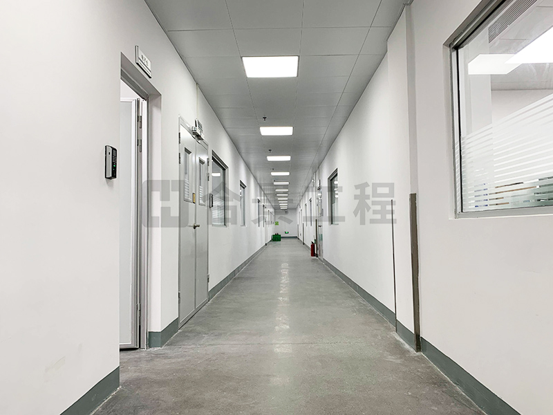 東莞盈灃科技有限公司工程緊鑼密鼓施工中，為迎接竣工全力奮戰(zhàn)！